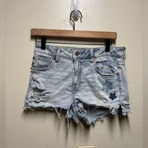American Eagle hi rise shortie shorts size 8 floral stitch denim